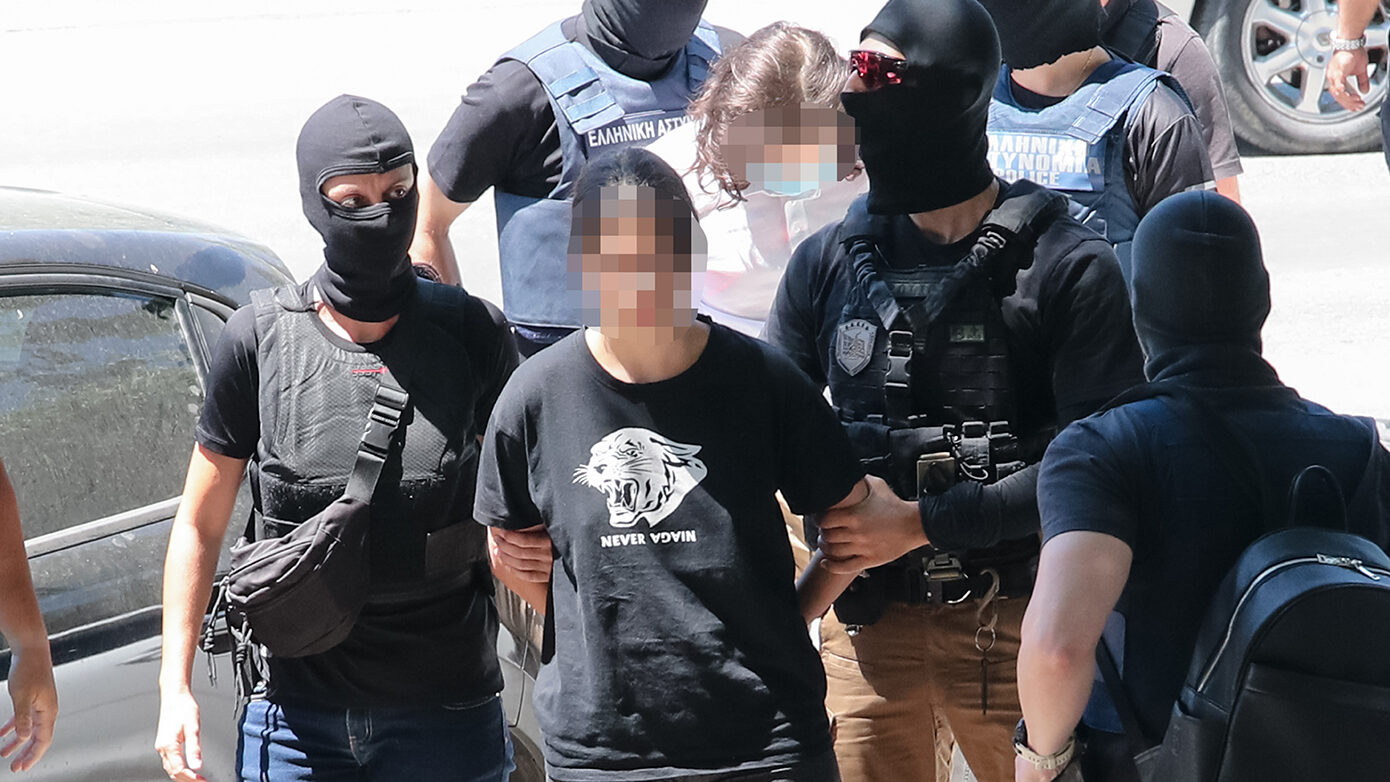 Θεσσαλονίκη: Συμπληρωματικές απολογίες από τον 29χρονο και την 26χρονη για τη φονική επίθεση στο σπίτι της οικογένειας Νέστορα
