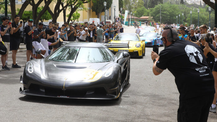 Supercars: Το υπουργείο εξετάζει ηλικιακό όριο 22 ή 25 ετών για την οδήγησή τους