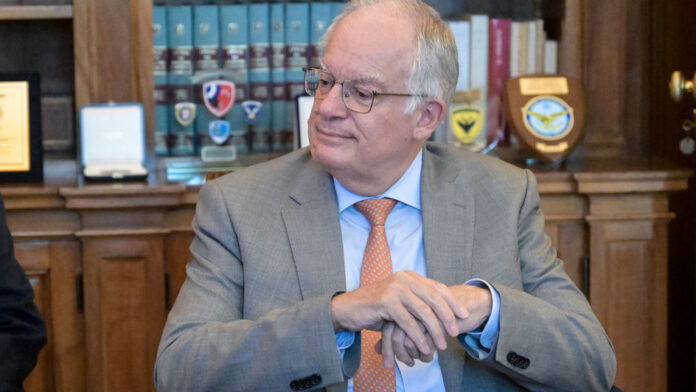Κωνσταντίνος Τασούλας: Βλάβη στο Embraer πριν από το ταξίδι στη Σλοβενία – Με C-27 της Πολεμικής Αεροπορίας στη Λιουμπλιάνα