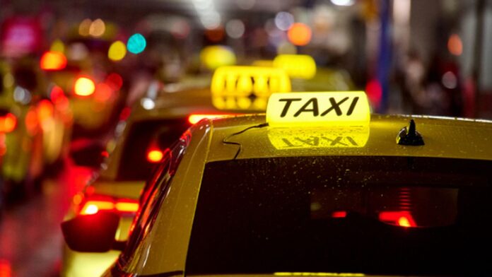 Οδηγός ταξί: 35χρονος τής είπε «Σήμερα είναι η τελευταία σου μέρα, θα σε σκοτώσω» και της έκοψε το αυτί – Βίντεο ντοκουμέντο