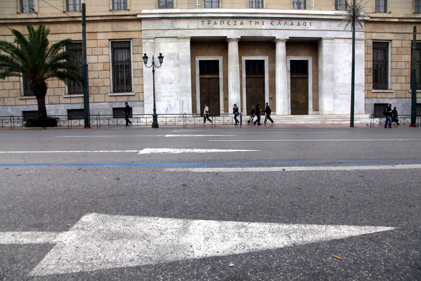ΤτΕ: Το έλλειμμα τρεχουσών συναλλαγών έφτασε τα 8,9 δισ. ευρώ στο οκτάμηνο – Άνοδος 9,4% στις ταξιδιωτικές εισπράξεις