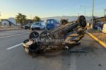 Λαμία: Σοβαρό τροχαίο με αυτοκίνητο που αναποδογύρισε στη μέση του δρόμου