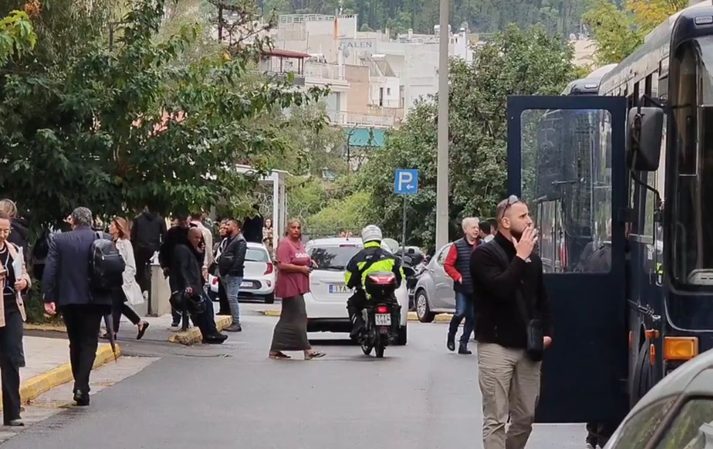 Βάσω Τσαρούχα: Μετήχθη στην Ευελπίδων για τα στημένα στο μπάσκετ – Οδηγήθηκε στο κτίριο 9 για να απολογηθεί