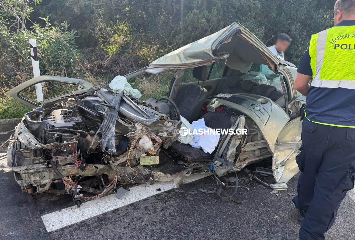 ΒΟΑΚ: Η σφοδρή σύγκρουση Ι.Χ. με βαν στον Πλατανιά Χανίων στοίχισε τη ζωή σε ηλικιωμένο οδηγό – Τρεις τραυματίες
