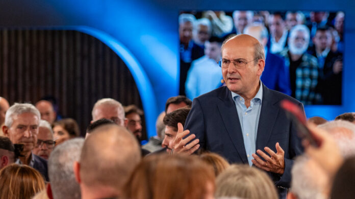 Κωστής Χατζηδάκης προς ΟΝΝΕΔίτες: Αναλάβετε την επόμενη εκλογική μάχη, καθώς κρίνεται το μέλλον της χώρας