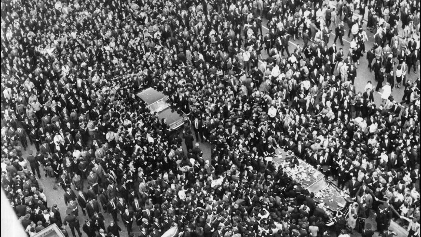 Γεώργιος Παπανδρέου: Η κηδεία του έγινε μαζική διαδήλωση κατά της χούντας – Σαν σήμερα 1 Νοεμβρίου